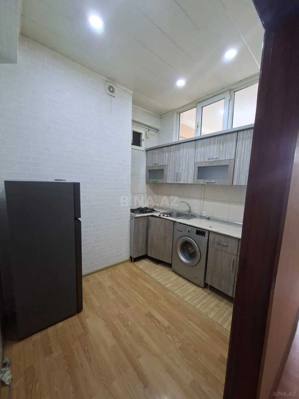 Satılır 2 otaqlı mənzil 70 m²