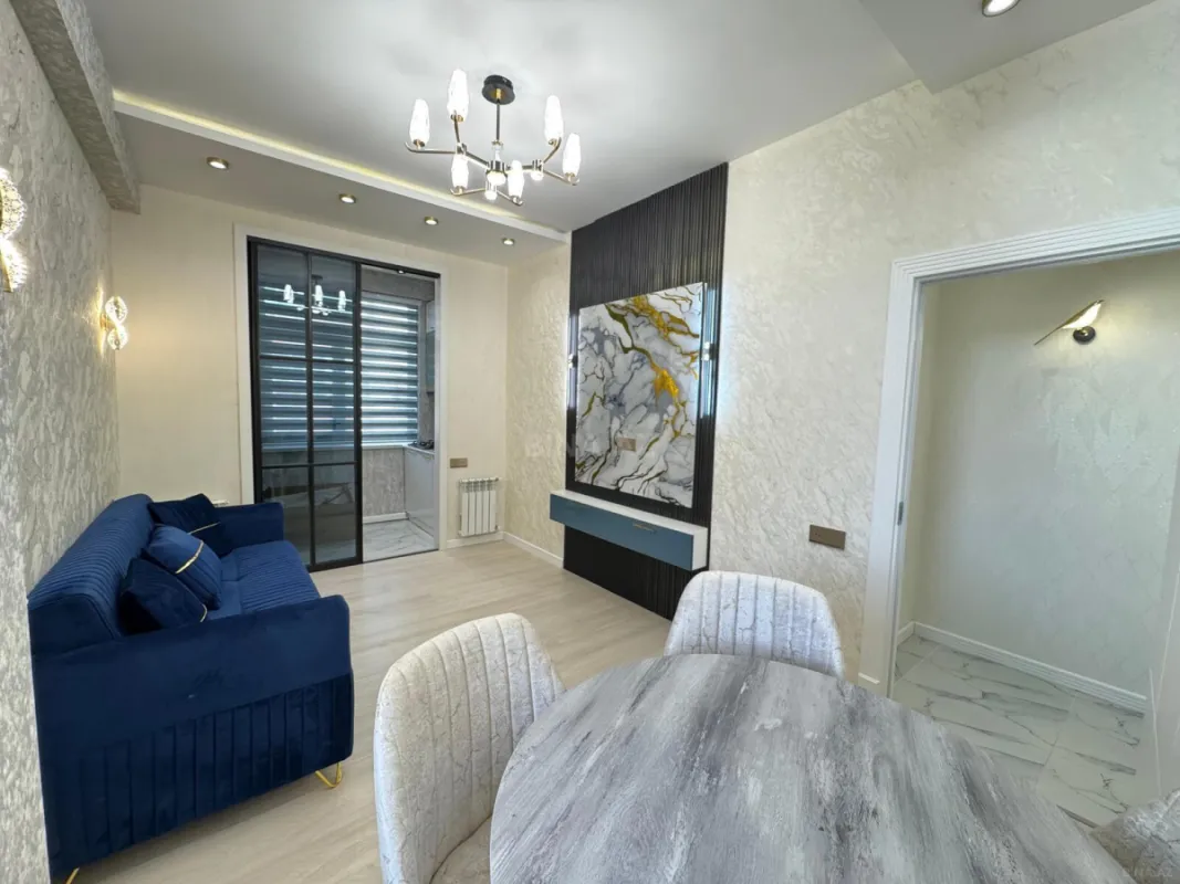 Satılır 2 otaqlı mənzil 62 m²