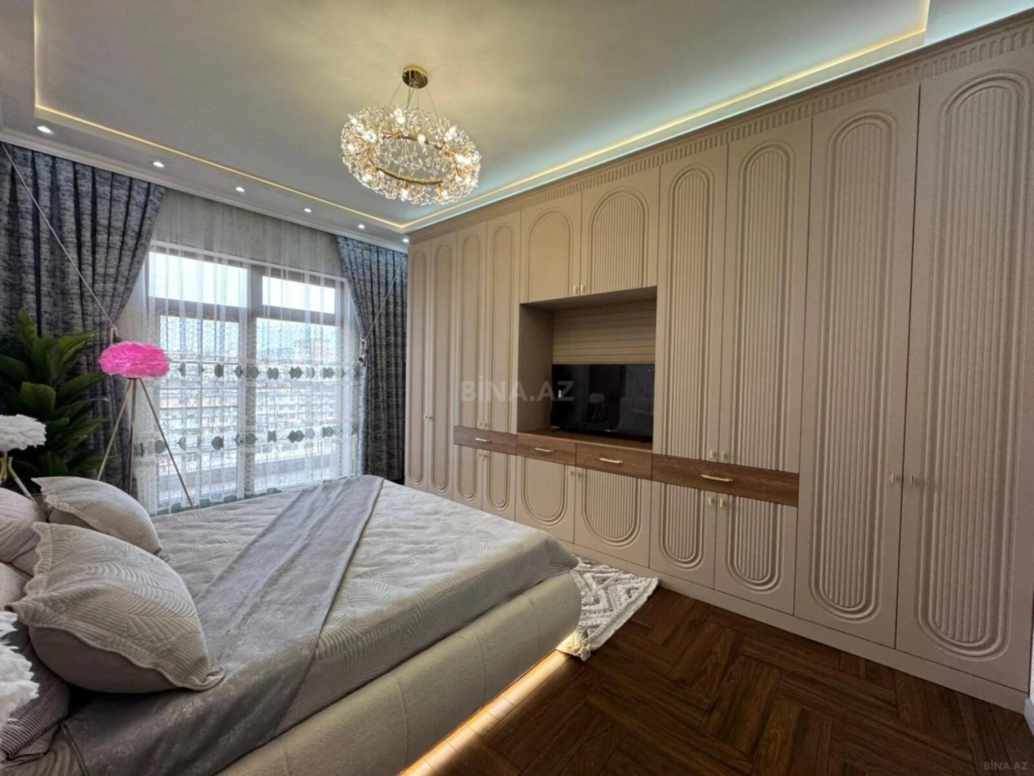 Satılır 3 otaqlı mənzil 106 m²