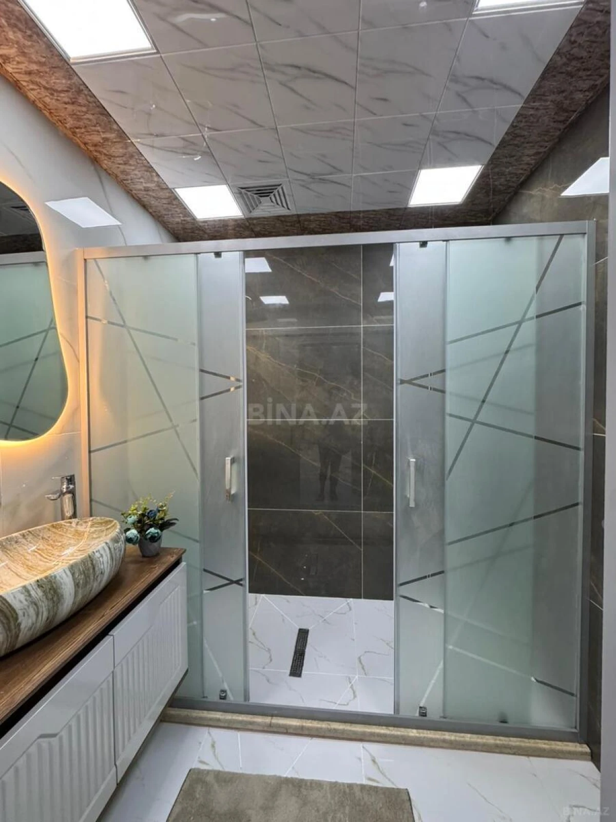 Satılır 3 otaqlı mənzil 106 m²