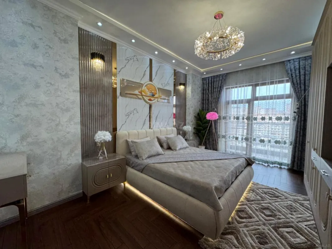 Satılır 3 otaqlı mənzil 106 m²