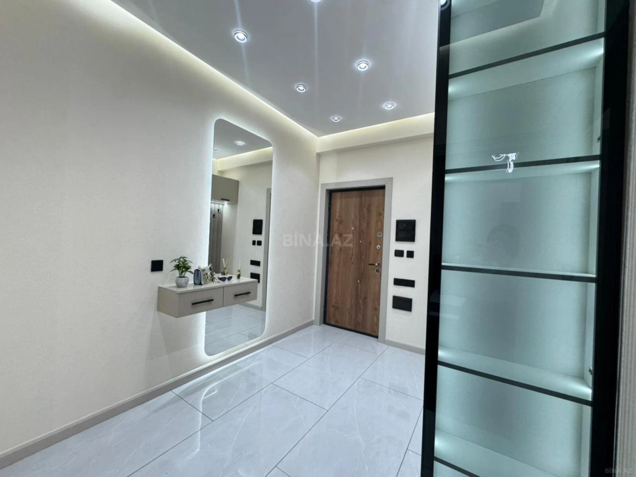 Satılır 3 otaqlı mənzil 68 m²