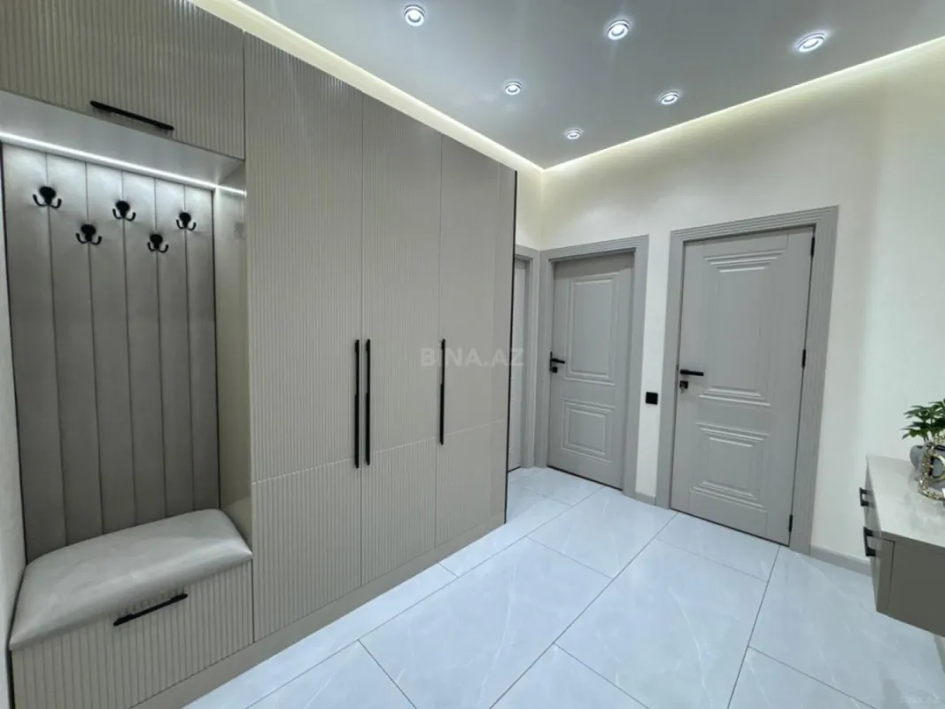 Satılır 3 otaqlı mənzil 68 m²