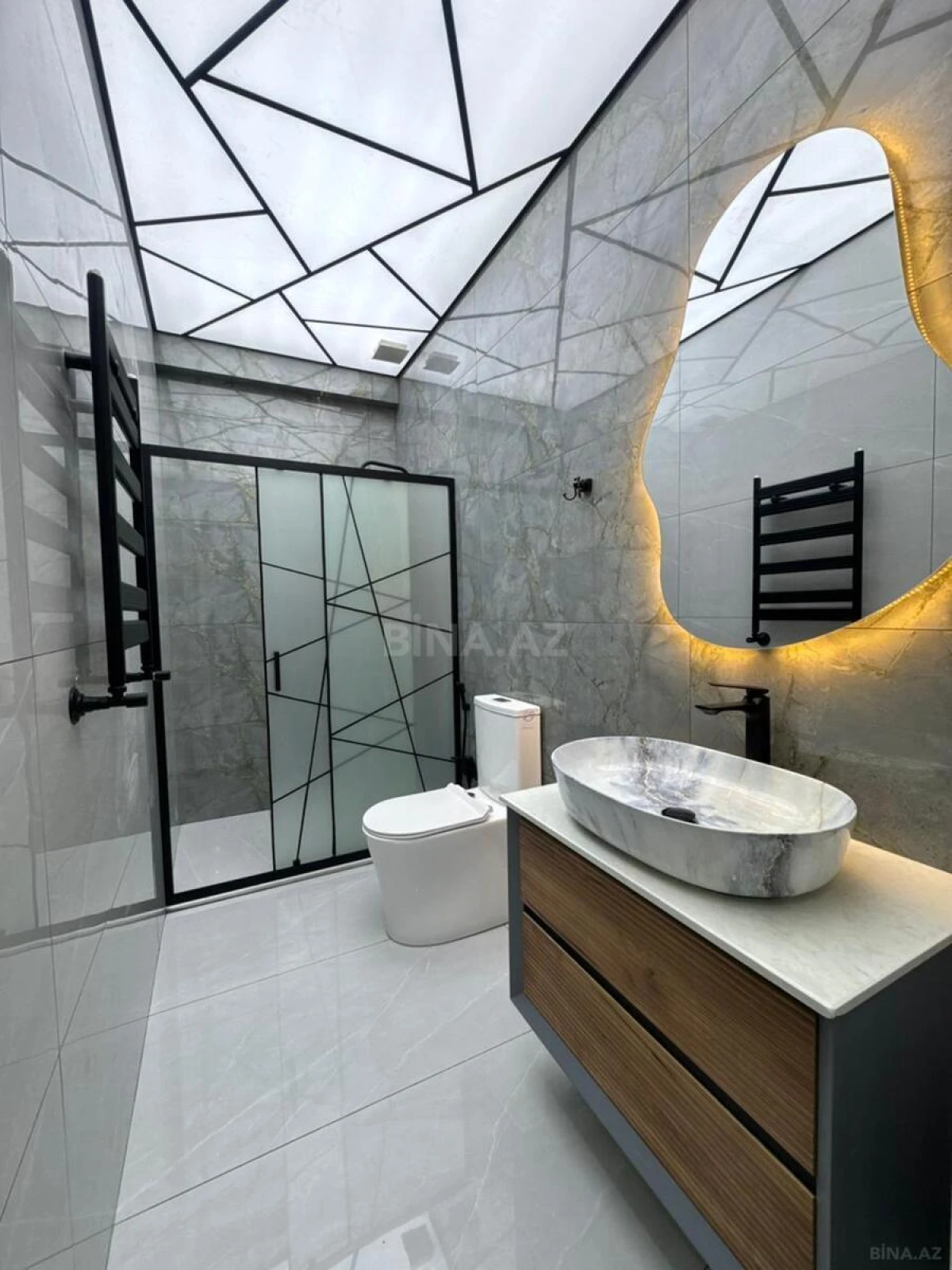 Satılır 3 otaqlı mənzil 68 m²