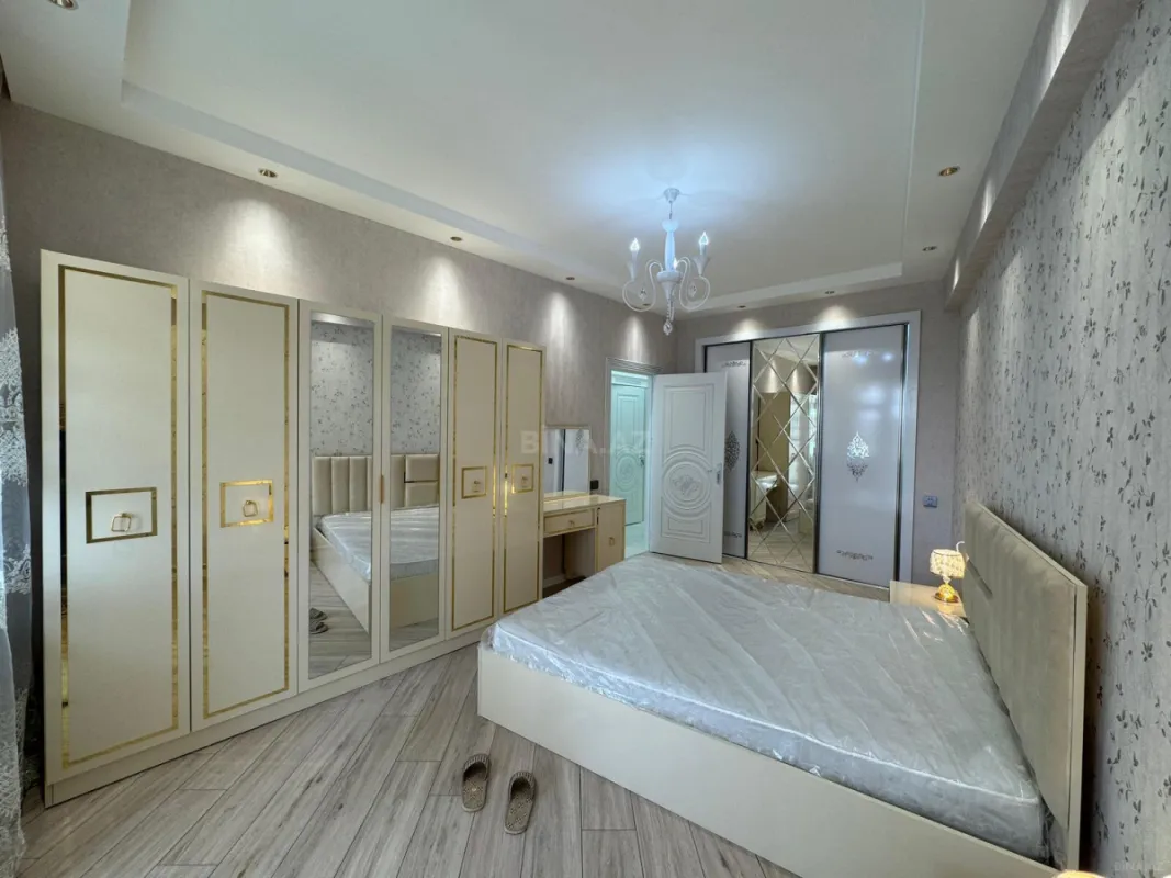 Satılır 3 otaqlı mənzil 80 m²