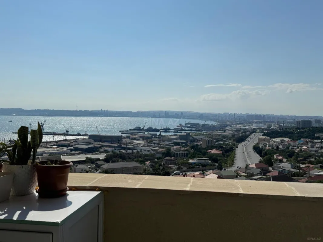 Satılır 3 otaqlı mənzil 97 m²