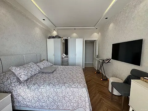 Satılır 3 otaqlı mənzil 97 m²
