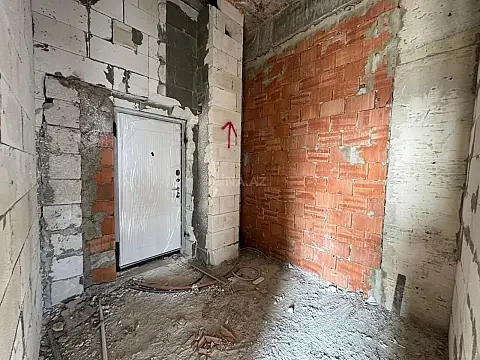 Satılır 2 otaqlı mənzil 86 m²