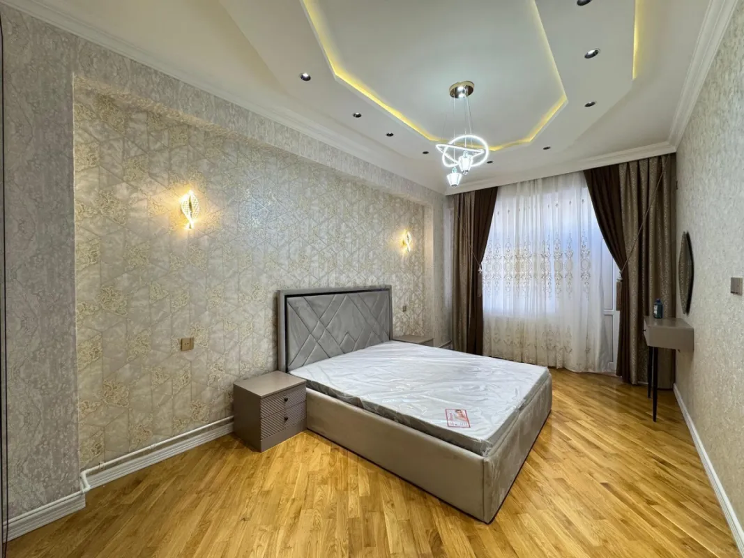 Satılır 2 otaqlı mənzil 90 m²