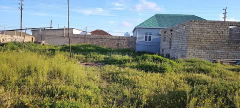 Satılır 4 otaqlı həyət evi 100 m²