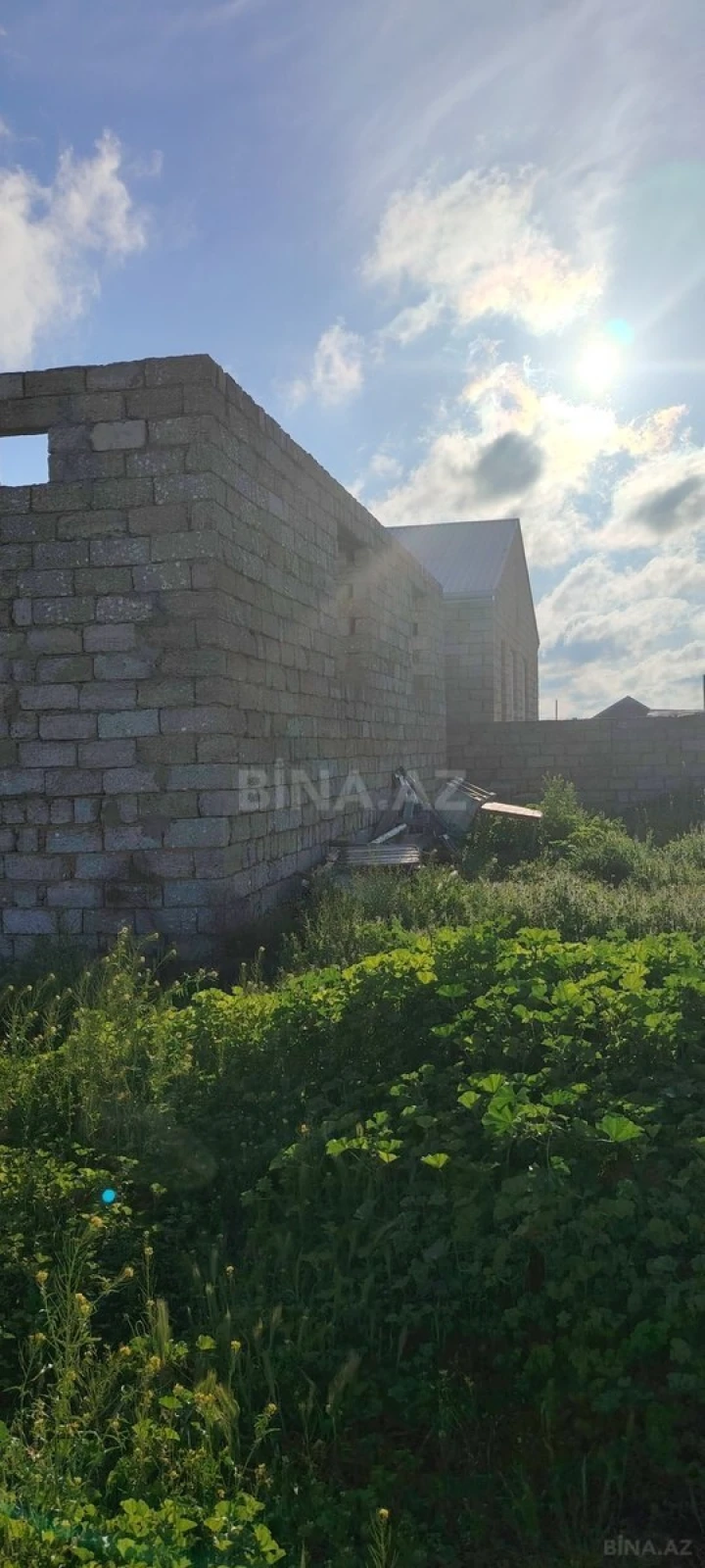 Satılır 4 otaqlı həyət evi 100 m²