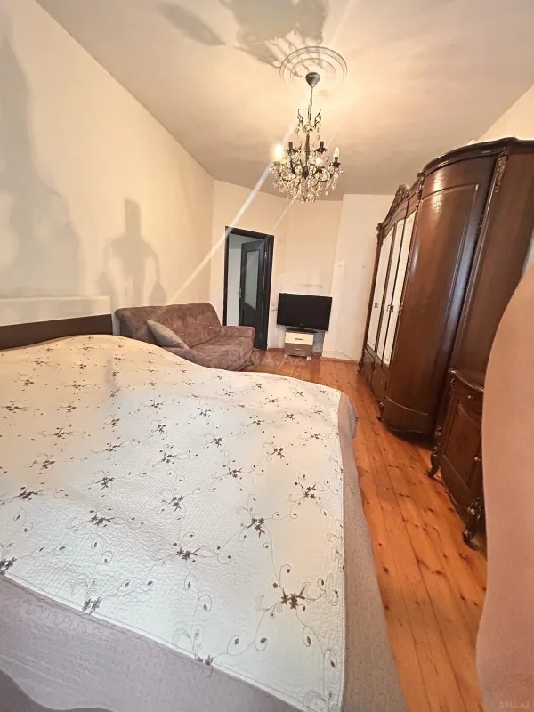 Satılır 3 otaqlı mənzil 103 m²