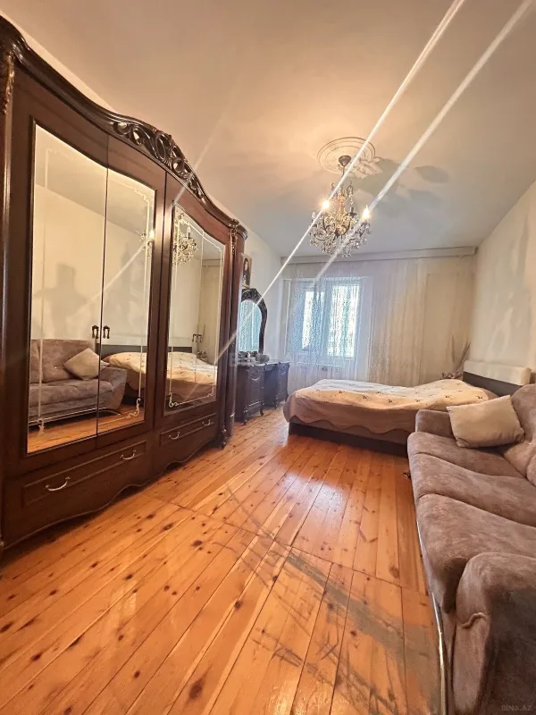 Satılır 3 otaqlı mənzil 103 m²
