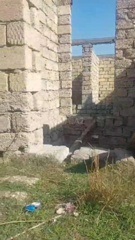 Satılır 4 otaqlı həyət evi 130 m²