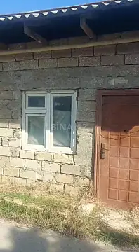 Satılır 4 otaqlı həyət evi 130 m²