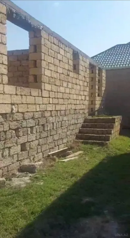 Satılır 4 otaqlı həyət evi 130 m²