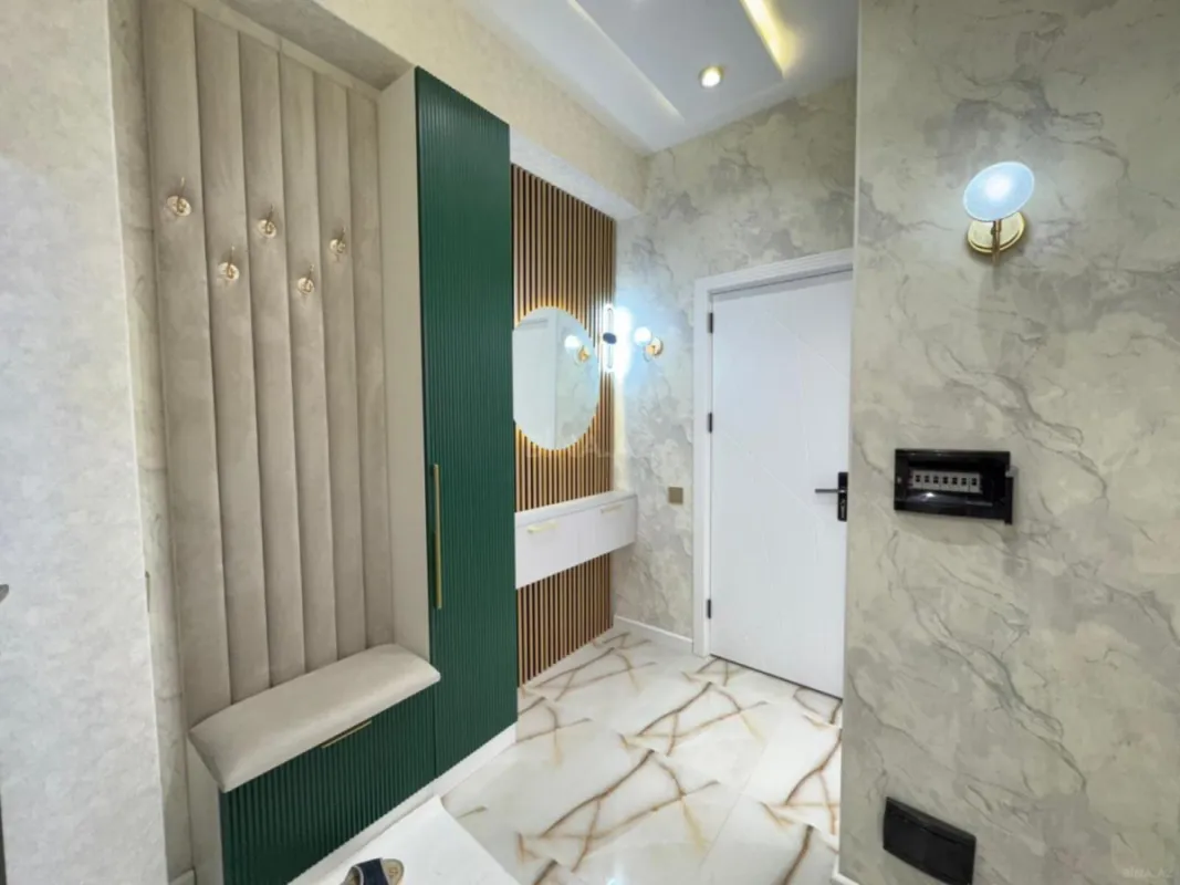 Satılır 2 otaqlı mənzil 78 m²