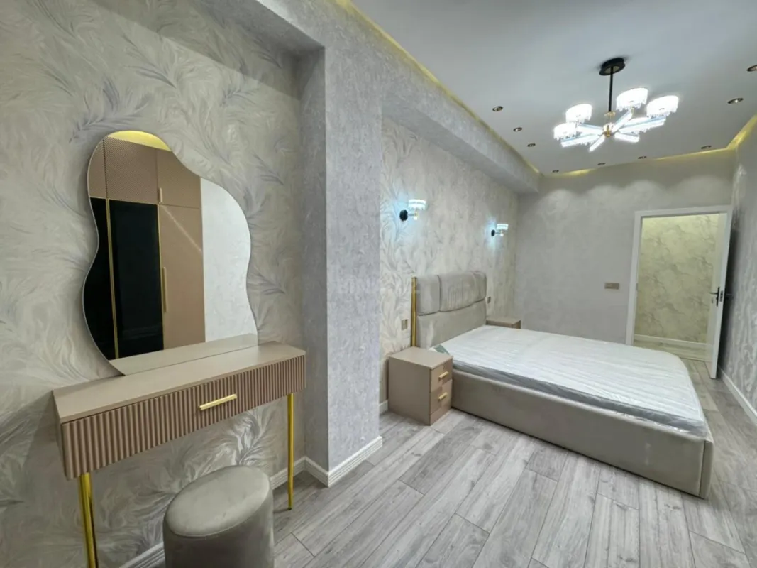 Satılır 2 otaqlı mənzil 78 m²