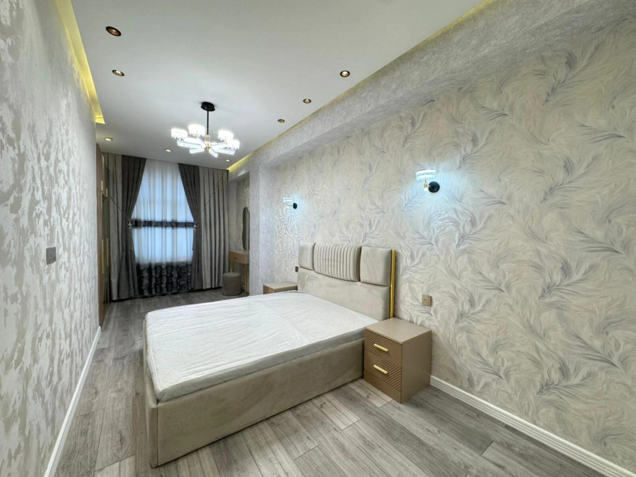 Satılır 2 otaqlı mənzil 78 m²