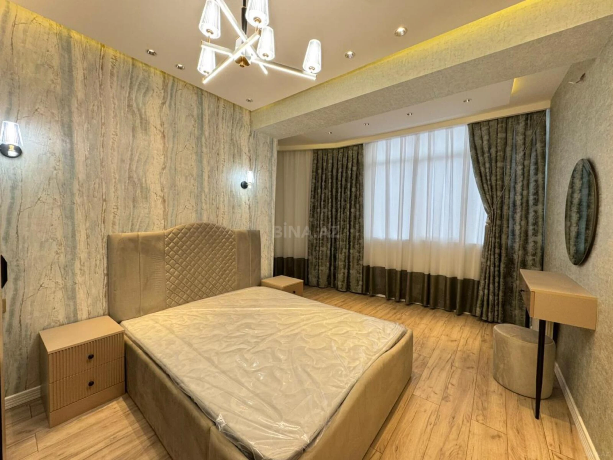 Satılır 2 otaqlı mənzil 85 m²