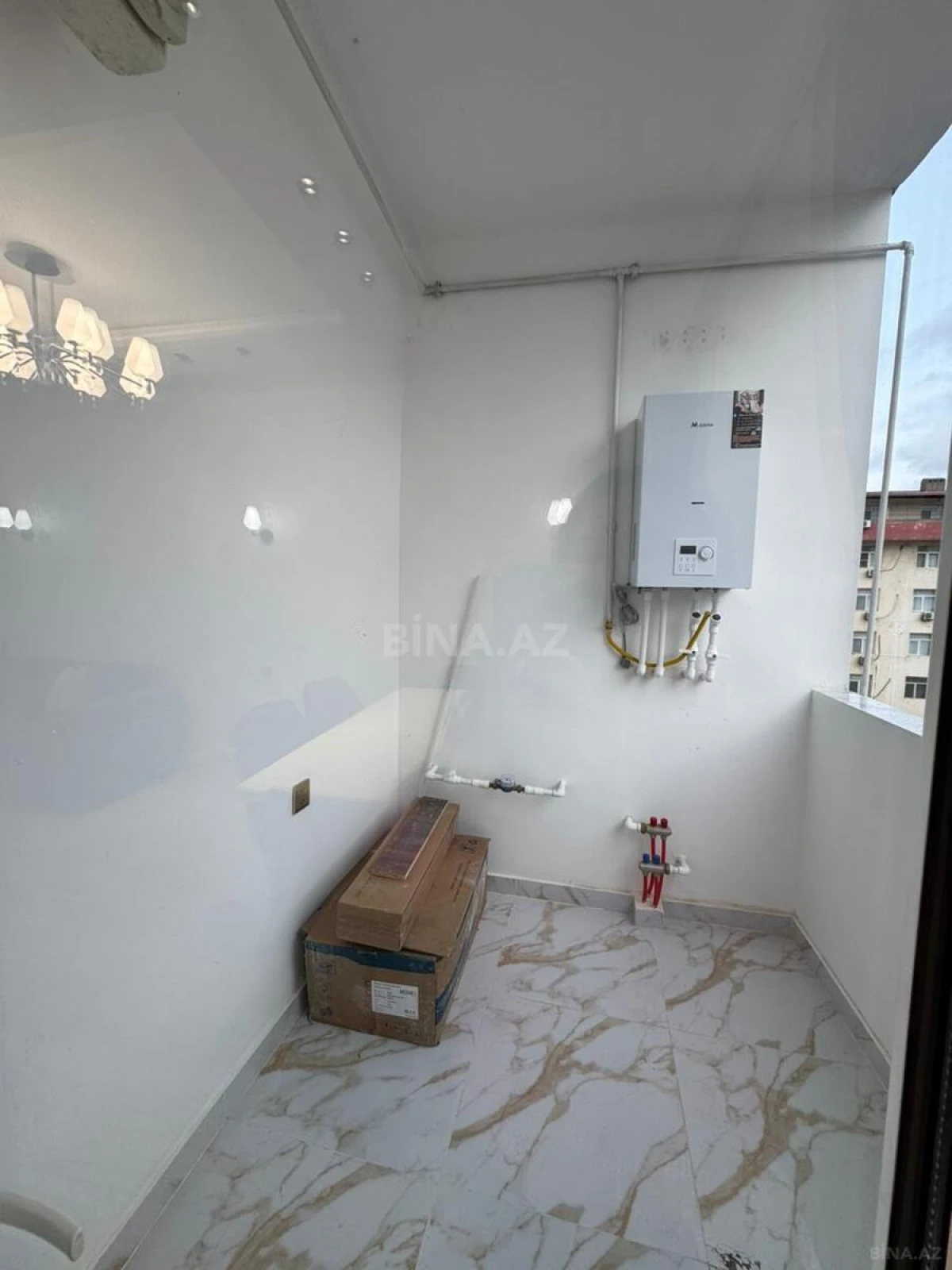 Satılır 2 otaqlı mənzil 85 m²
