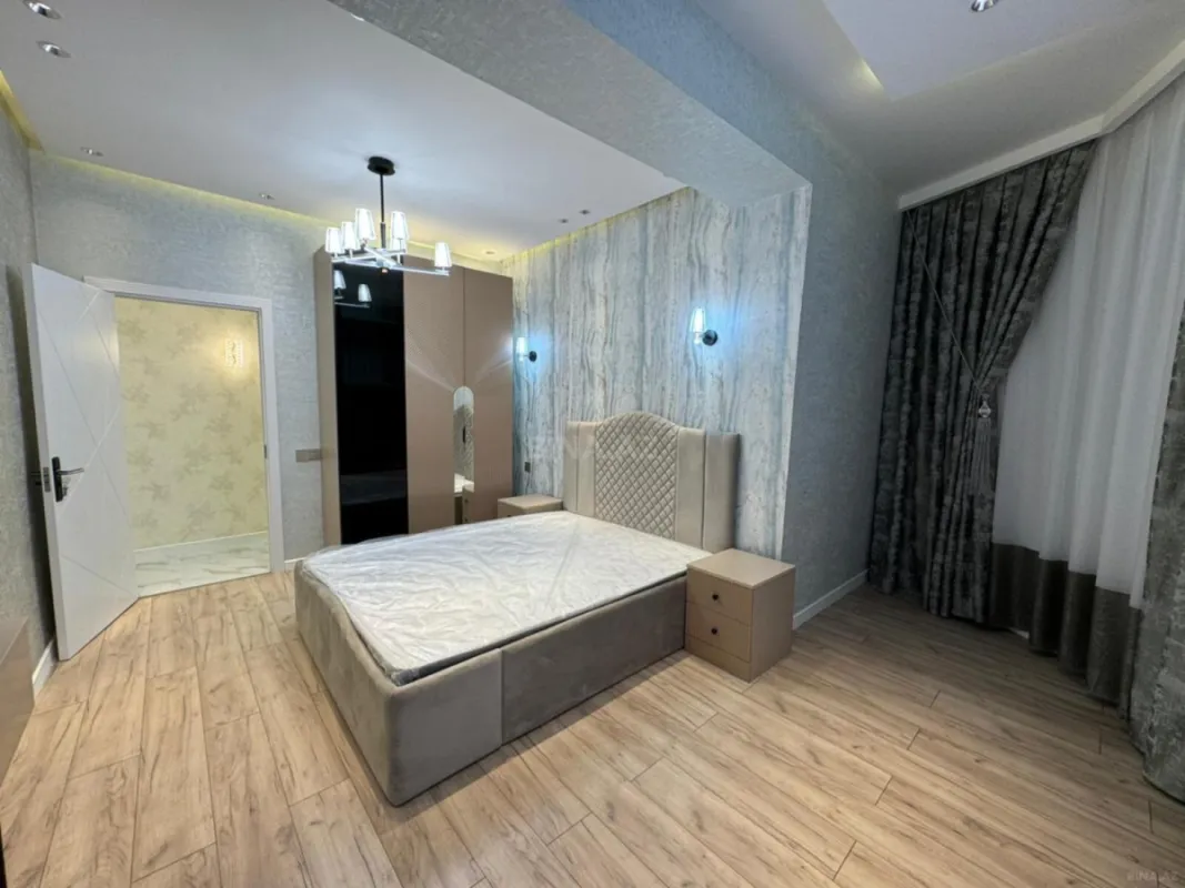 Satılır 2 otaqlı mənzil 85 m²