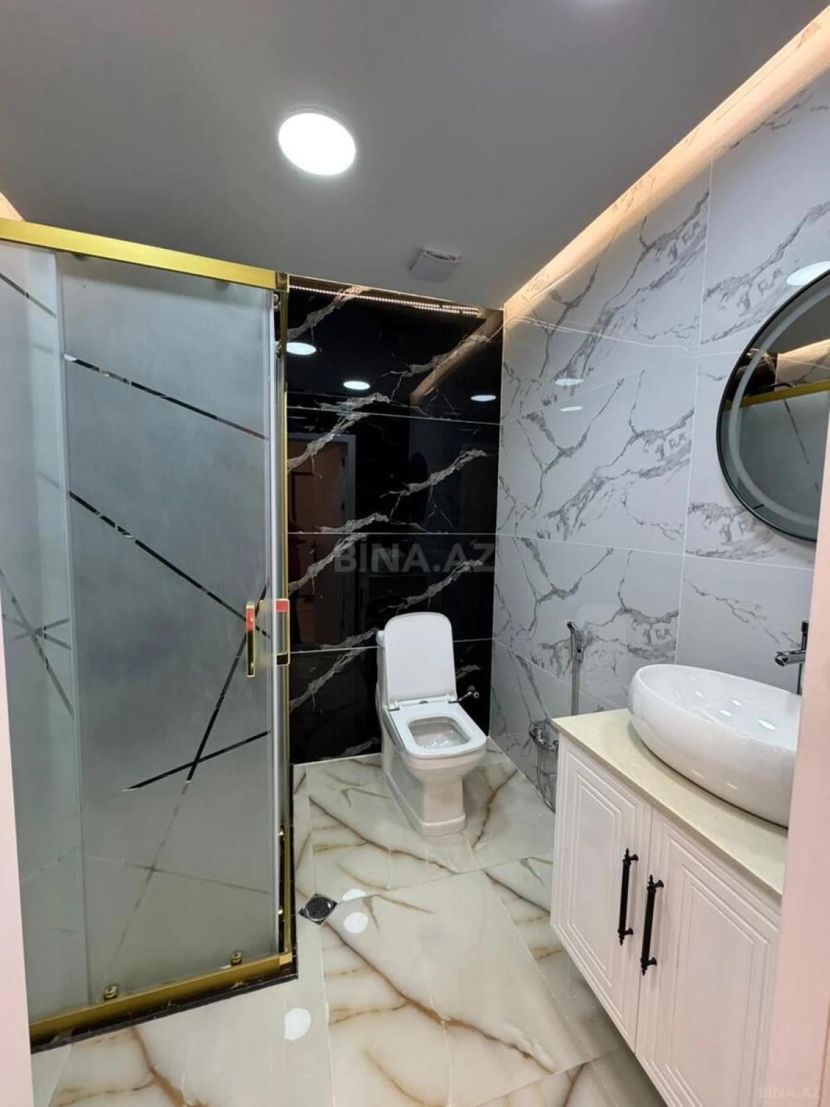 Satılır 2 otaqlı mənzil 85 m²