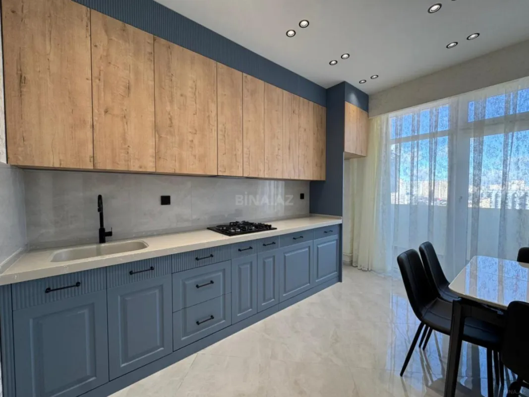 Satılır 2 otaqlı mənzil 83 m²