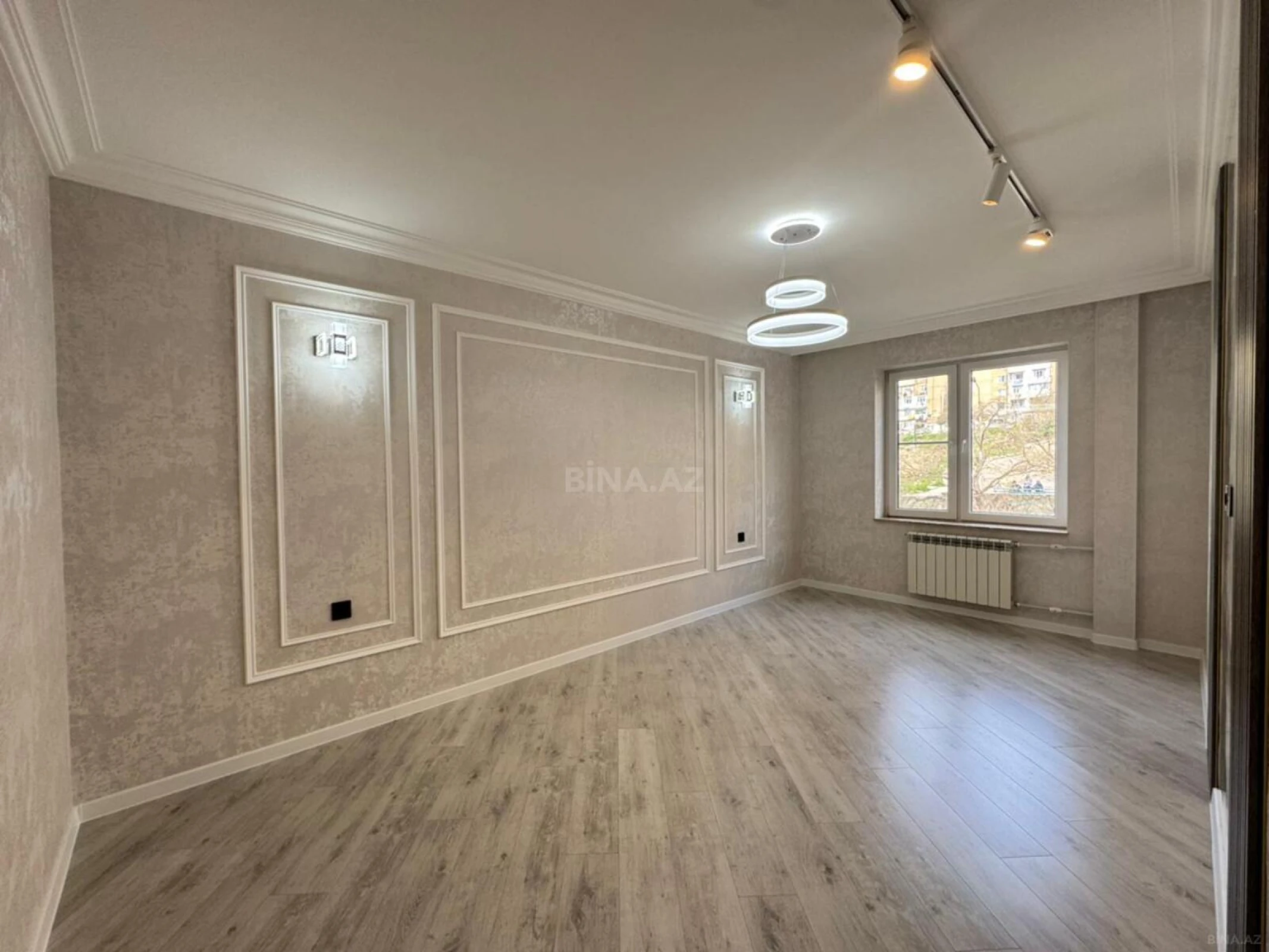 Satılır 4 otaqlı mənzil 75 m²