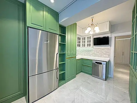 Satılır 3 otaqlı mənzil 85 m²