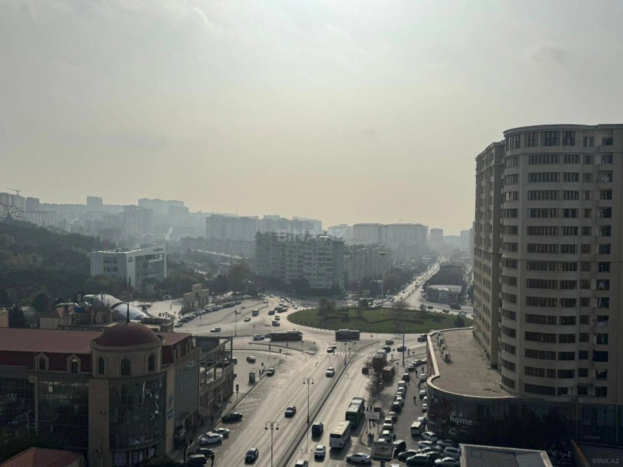 Satılır 3 otaqlı mənzil 147 m²