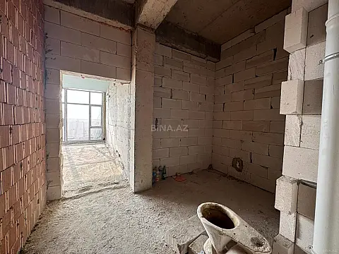 Satılır 3 otaqlı mənzil 147 m²