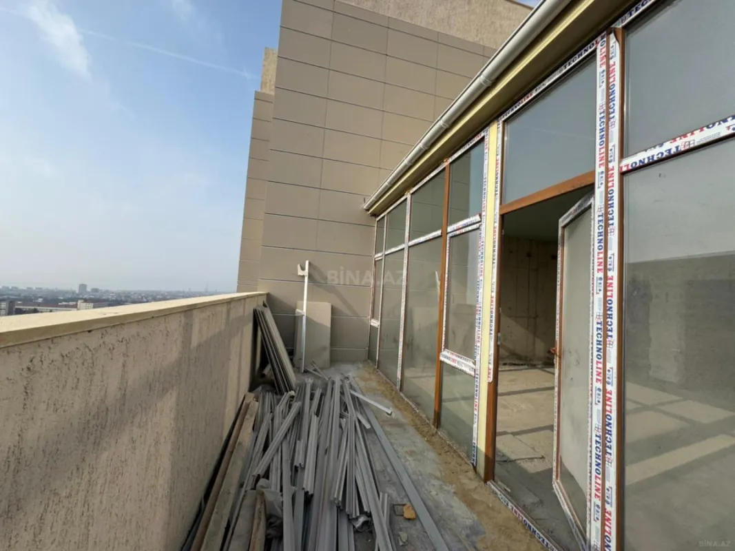 Satılır 3 otaqlı mənzil 147 m²