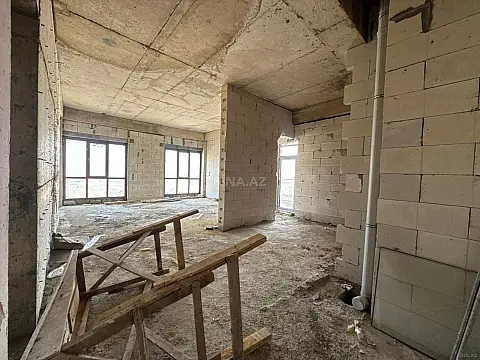 Satılır 3 otaqlı mənzil 110 m²