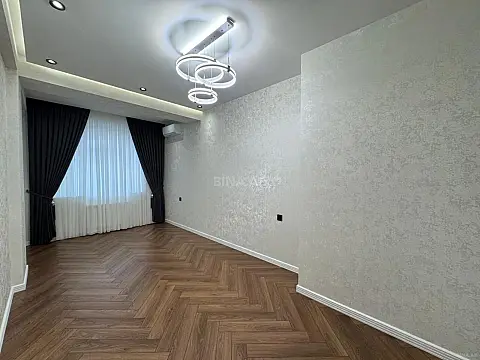 Satılır 3 otaqlı mənzil 105 m²