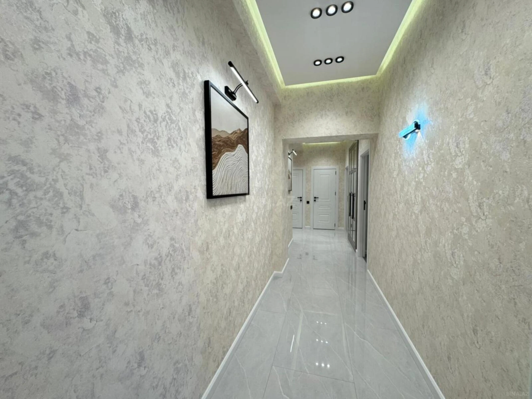 Satılır 3 otaqlı mənzil 91 m²