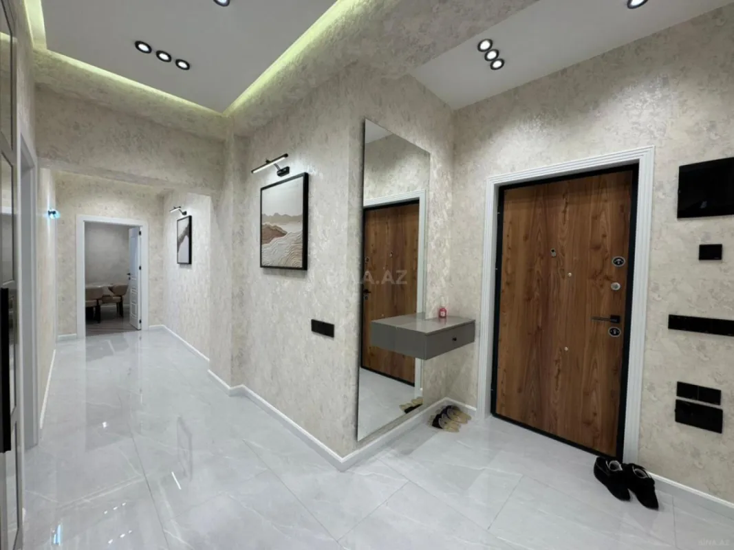 Satılır 3 otaqlı mənzil 91 m²