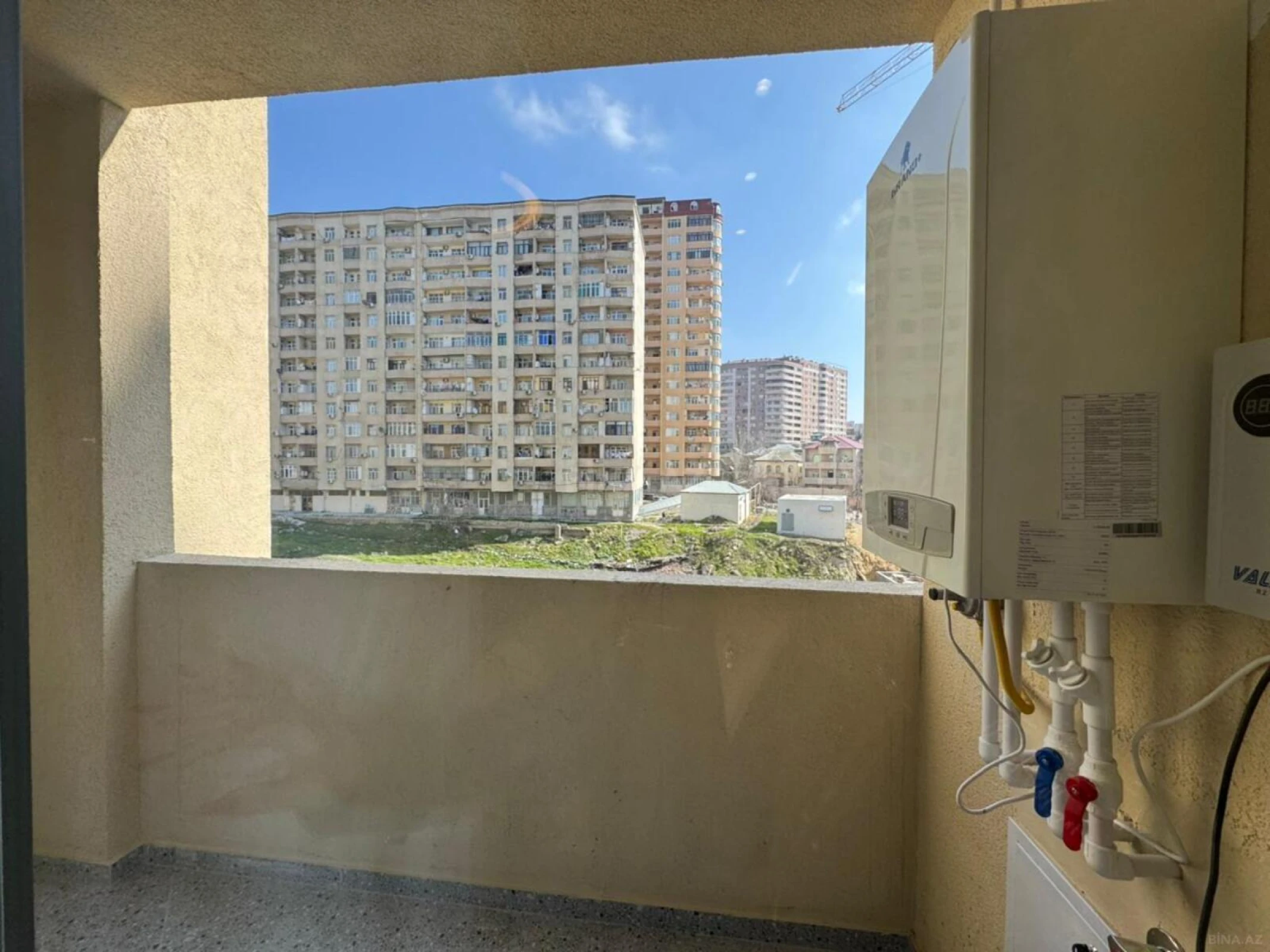 Satılır 3 otaqlı mənzil 91 m²