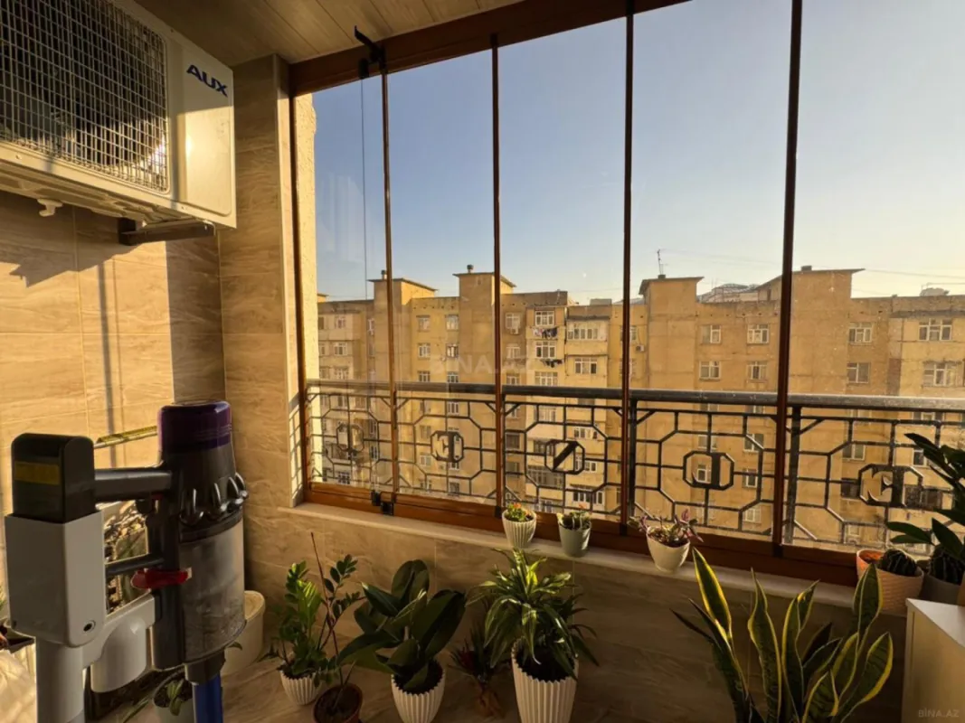 Satılır 3 otaqlı mənzil 153 m²