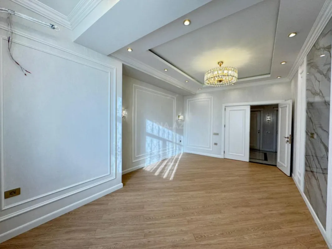 Satılır 3 otaqlı mənzil 116 m²