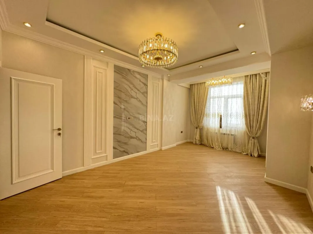 Satılır 3 otaqlı mənzil 116 m²