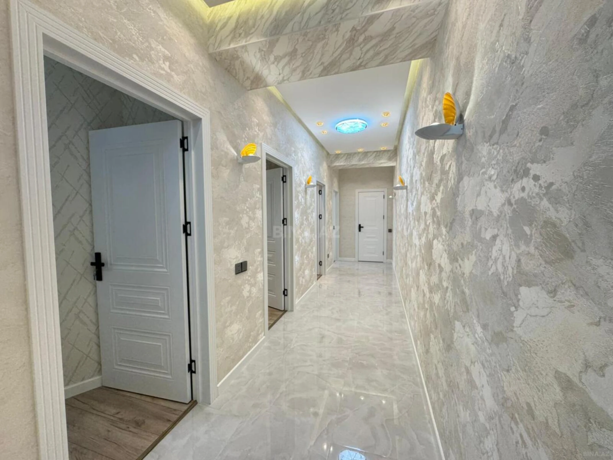 Satılır 3 otaqlı mənzil 113 m²