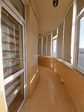 Satılır 3 otaqlı mənzil 176 m²