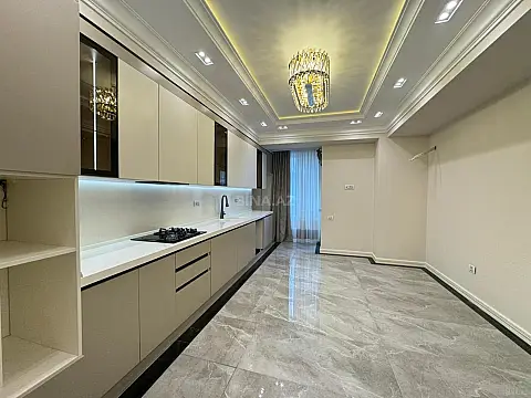 Satılır 4 otaqlı mənzil 180 m² — Bakı, Xətai 4 otaq 180.00 m²