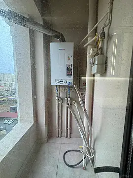 Satılır 4 otaqlı mənzil 180 m²
