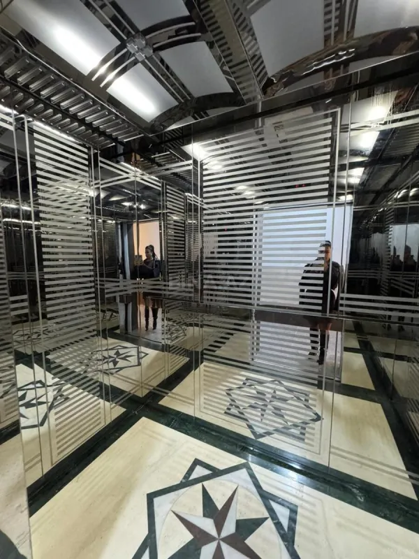 Satılır 4 otaqlı mənzil 219 m²