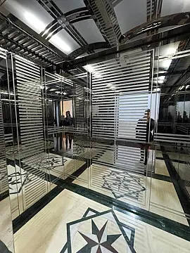 Satılır 4 otaqlı mənzil 219 m²