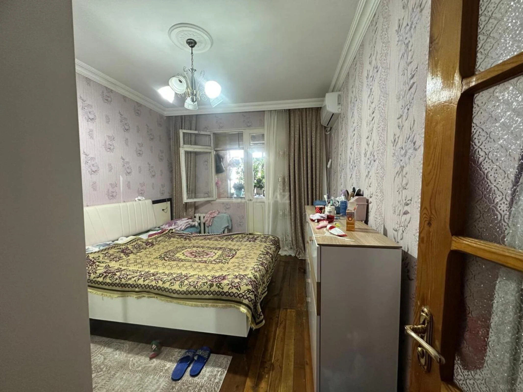 Satılır 5 otaqlı mənzil 110 m²