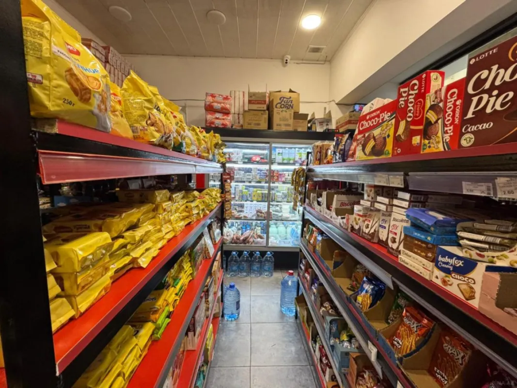 Satılır obyekt 57 m²