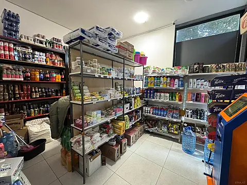 Satılır obyekt 57 m²